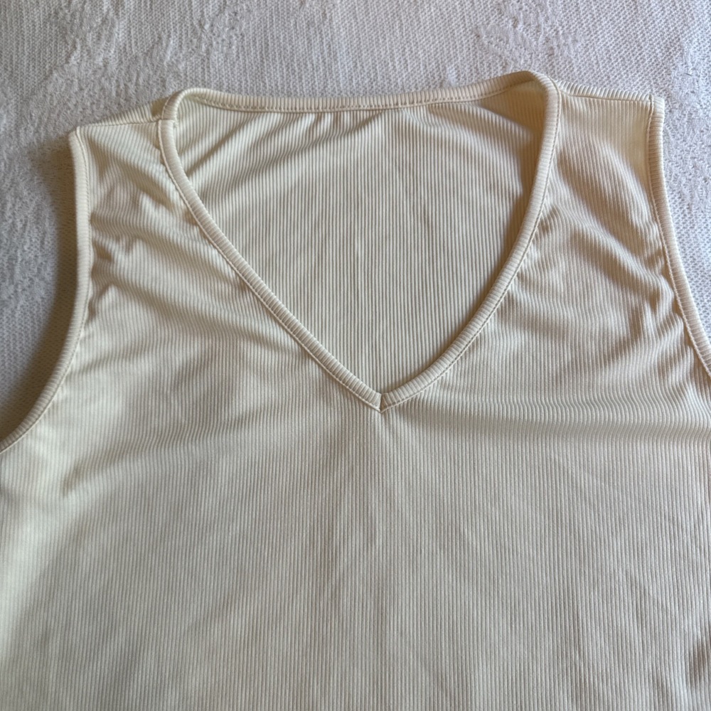 NEW Ivory LOUNGE WEAR SET pants large with‎ sleeveless V-neck T-shirt